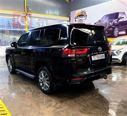 تويوتا لاندكروزر